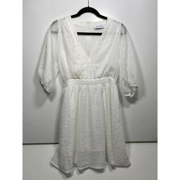 Dresses & Skirts - Petal And Pup Dress White Ittai Bridal Quinnie Medium Short